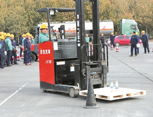 叉車考試.JPG